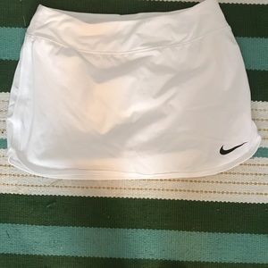 White nike tennis skirt